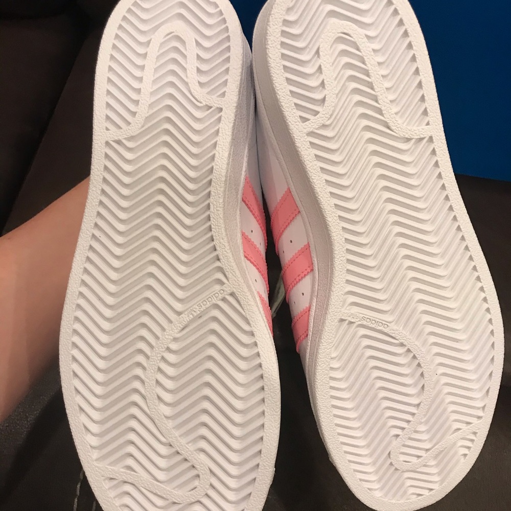*SOLD*SEND UR BEST OFFER?”Original”ADIDAS” SuperstarJBeautiful Light Pink/White👟 - Picture 7 of 8